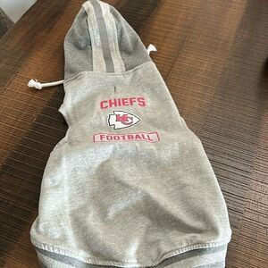 Chief fans - pet sweatshirt 
Brand new